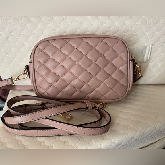 New Mali + Lili Ava Vegan Leather Quilted Crossbody in Mauve - Picture 5 of 13